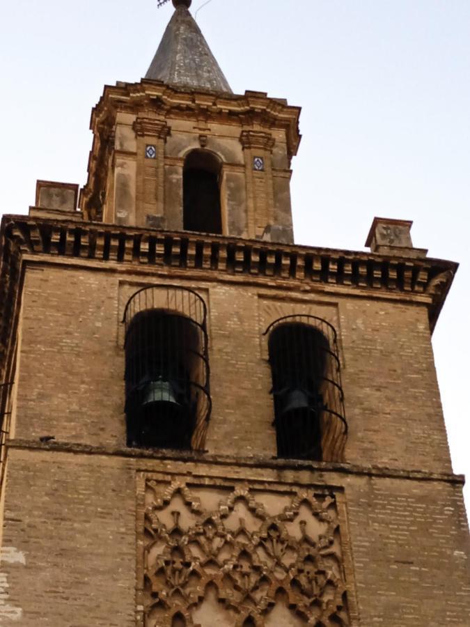 Apartamento Casco Antiguo Exterior Unico En Segunda Planta En Un Edificio De De Dos Plantas Sevilla Exterior foto
